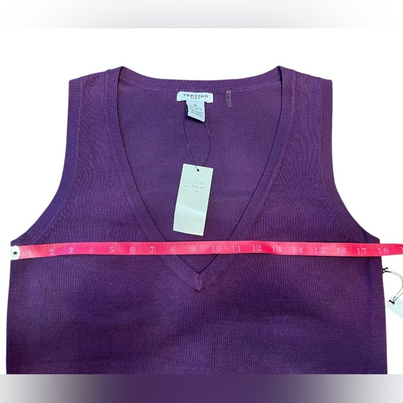 Vertigo Paris Sleeveless Knit V-Neck Sweater Size XL - Picture 3 of 8